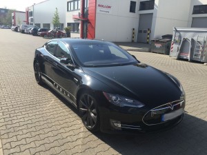 Tesla Model S P85D